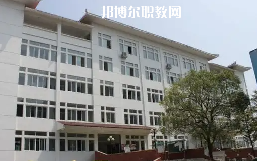恩施衛(wèi)生學校2022年報名條件、招生要求、招生對象