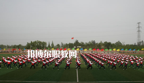 武漢衛(wèi)生學校2022年報名條件、招生要求、招生對象