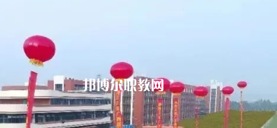 廣西醫(yī)科大學(xué)附設(shè)玉林衛(wèi)生學(xué)校2022年招生辦聯(lián)系電話(huà)