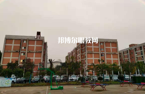 武漢凡谷電子職業(yè)技術學校2022年報名條件、招生要求、招生對象