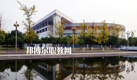 武漢供銷商業(yè)學(xué)校2022年報(bào)名條件、招生要求、招生對(duì)象