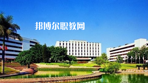 武漢園林技工學(xué)校2022年報名條件、招生要求、招生對象