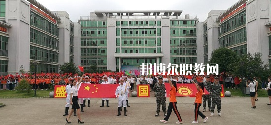 廣西科技商貿高級技工學校2022年報名條件、招生要求、招生對象