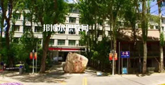 青海高職?？圃盒Ｅ琶?強