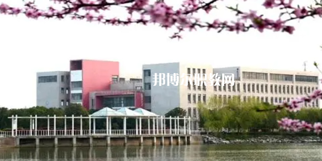 2023江蘇大專(zhuān)公辦學(xué)校有哪些(含歷年分?jǐn)?shù)線)