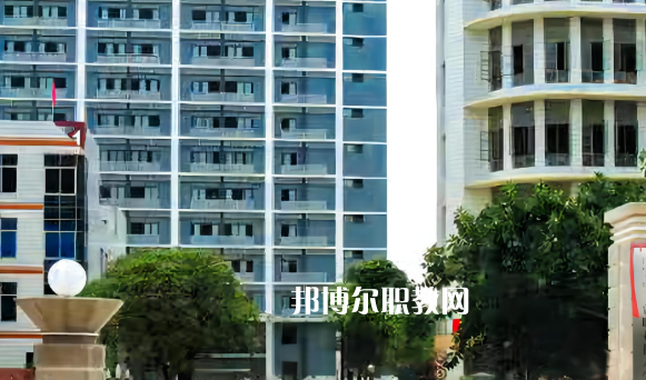 南寧工貿(mào)職業(yè)技術(shù)學(xué)校2022年學(xué)費(fèi)、收費(fèi)多少