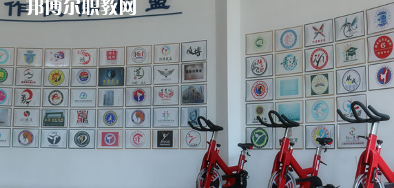 德陽(yáng)弘正科技職業(yè)學(xué)校2023年報(bào)名條件、招生要求、招生對(duì)象