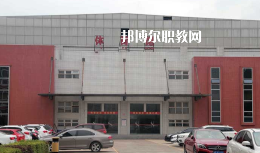 四川省南充外國語中等專業(yè)學(xué)校2023年學(xué)費(fèi)、收費(fèi)多少