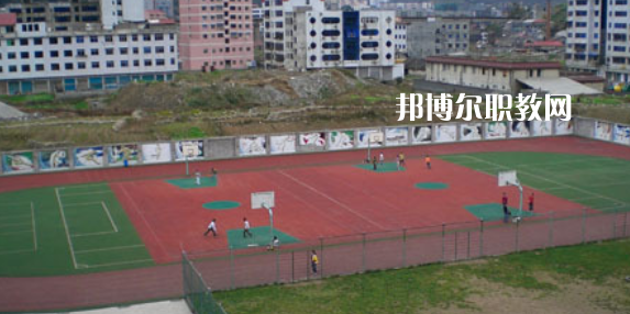 2023年萬(wàn)源市職業(yè)高級(jí)中學(xué)學(xué)費(fèi)、收費(fèi)多少