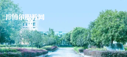 成都新高技工學(xué)校地址在哪里，哪個(gè)地區(qū)，哪個(gè)城市?