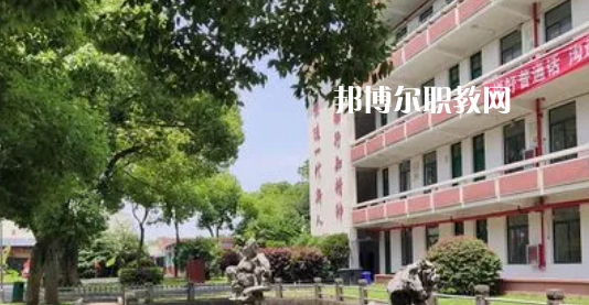 無錫行知科技學(xué)校地址在哪里，哪個(gè)地區(qū)，哪個(gè)城市?