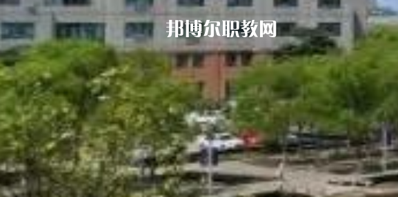 江蘇省常熟中等專業(yè)學(xué)校地址在哪里，哪個(gè)地區(qū)，哪個(gè)城市?