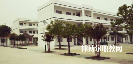 盱眙縣東方職業(yè)高級中學地址在哪里，哪個地區(qū)，哪個城市?