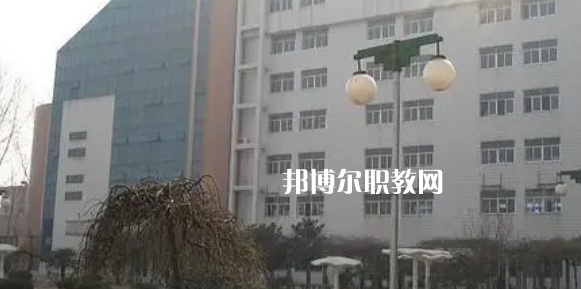 江蘇省淮安技師學(xué)院地址在哪里，哪個(gè)地區(qū)，哪個(gè)城市?