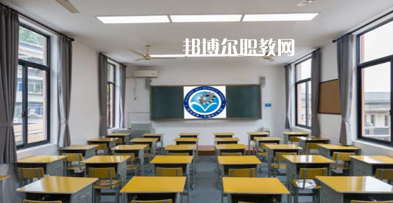 2023杭州市第二機械技工學(xué)校多少錢 杭州市第二機械技工學(xué)校各專業(yè)學(xué)費收費標準