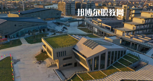 臺州第一技師學(xué)院地址在哪里，哪個地區(qū)，哪個城市?