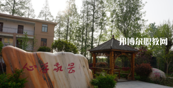 陜西省機(jī)械高級(jí)技工學(xué)校地址，乘車(chē)路線
