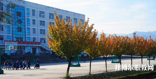 西安高科技工學(xué)校地址，乘車路線