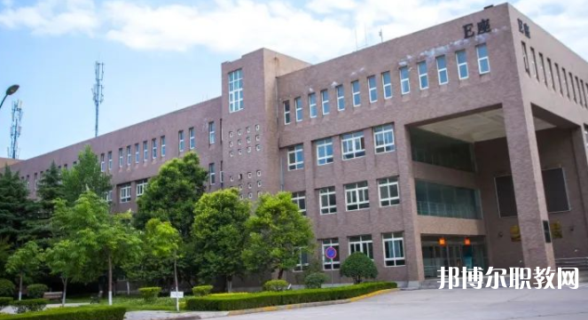 西安技師學院地址，乘車路線
