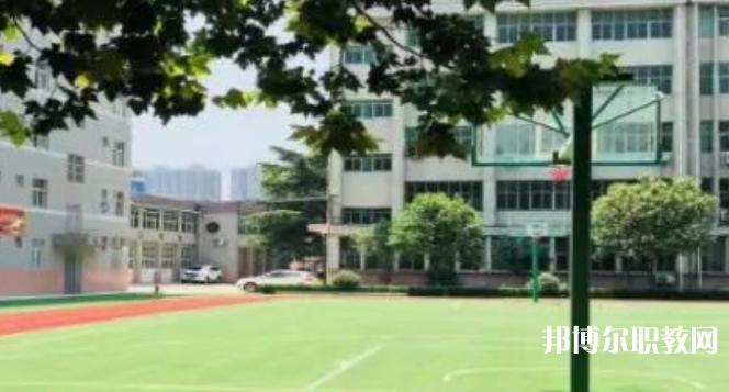 西安澤秦技工學校地址，乘車路線