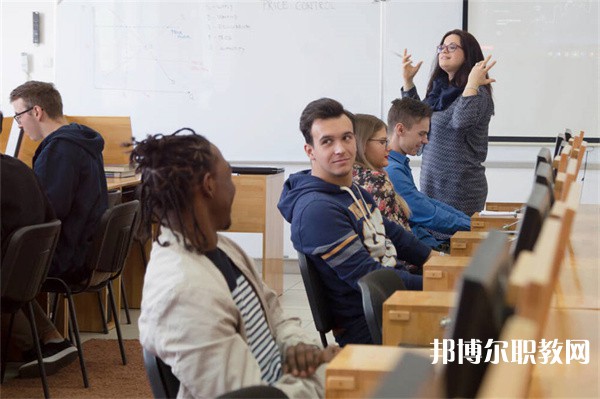 鄂州經貿學校有哪些招生專業(yè)（2023年）