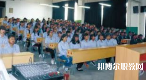 寶雞秦華職業(yè)技術(shù)學(xué)校怎么樣、好不好