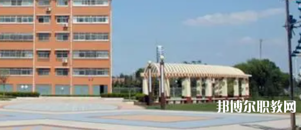 2023灤州市衛(wèi)生職業(yè)中等專(zhuān)業(yè)學(xué)校多少錢(qián) 灤州市衛(wèi)生職業(yè)中等專(zhuān)業(yè)學(xué)校各專(zhuān)業(yè)學(xué)費(fèi)收費(fèi)標(biāo)準(zhǔn)
