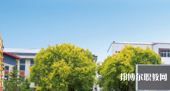 昌黎衛(wèi)生職業(yè)中等專業(yè)學(xué)校地址，乘車路線