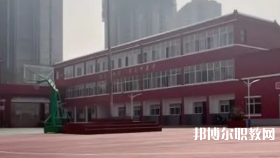 邢臺(tái)市瀚東職業(yè)技術(shù)中專學(xué)校地址，乘車路線
