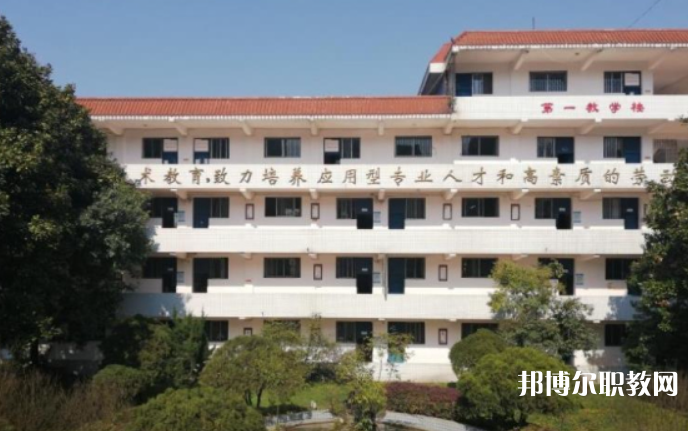 2023貴陽市信息技術(shù)技工學(xué)校招生計劃 招生人數(shù)是多少(附要求、條件、對象)