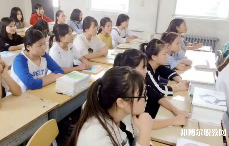 鄭州市特色教育中等專業(yè)學校怎么樣、好不好