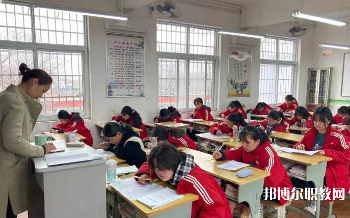2023開封市第一職業(yè)中等專業(yè)學(xué)校招生計劃 招生人數(shù)是多少(附要求、條件、對象)