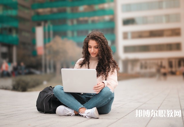廣東哪里的中專學校能讀物聯(lián)網(wǎng)技術(shù)應(yīng)用專業(yè)