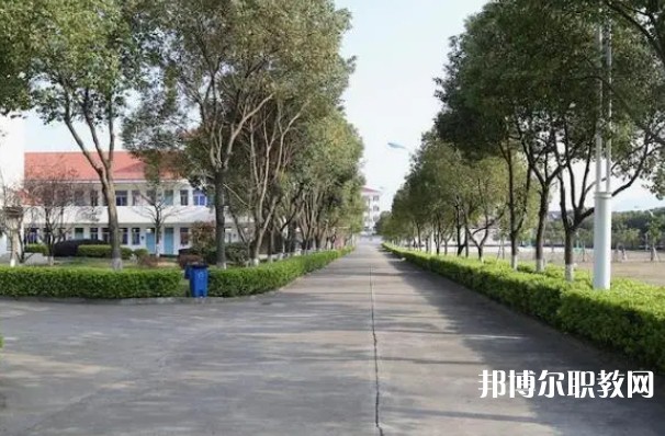 2024陽朔縣中等職業(yè)技術(shù)學(xué)校招生計劃 招生人數(shù)是多少(附要求、條件、對象)