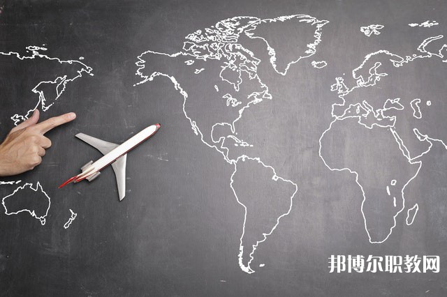 廣西哪里的中職學(xué)校能讀計(jì)算機(jī)平面設(shè)計(jì)(貝雕、角雕等民族工藝)專(zhuān)業(yè)