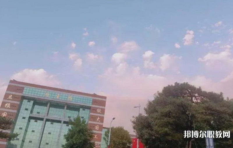2024萊蕪航空中等專業(yè)學(xué)校招生計(jì)劃 招生人數(shù)是多少(附要求、條件、對(duì)象)