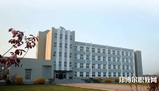 長(zhǎng)?？h中等職業(yè)技術(shù)專業(yè)學(xué)校地址，乘車路線