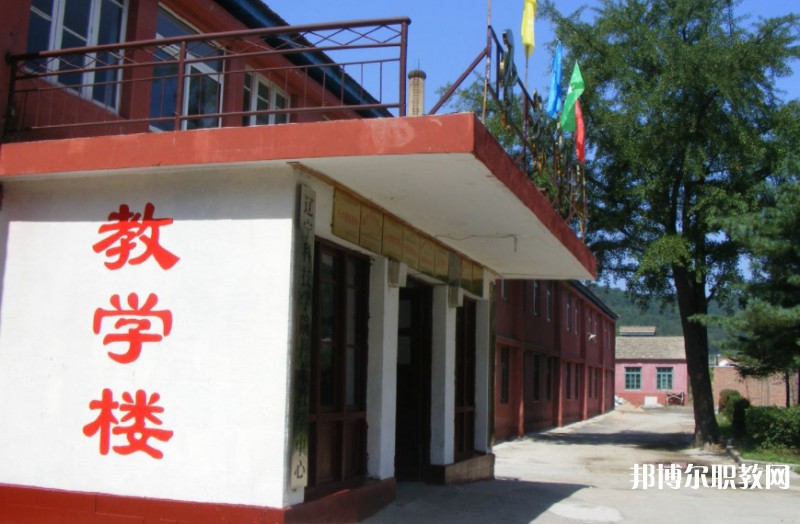 2024丹東市圣林中等職業(yè)技術(shù)專業(yè)學(xué)校招生計(jì)劃 招生人數(shù)是多少(附要求、條件、對象)