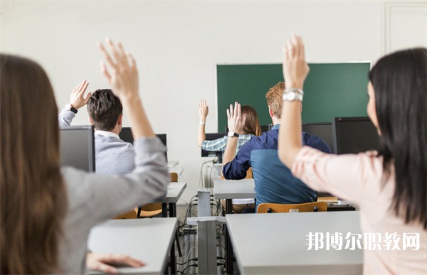 云南哪里的職業(yè)中學(xué)能讀網(wǎng)絡(luò)安防系統(tǒng)安裝與維護(hù)專(zhuān)業(yè)
