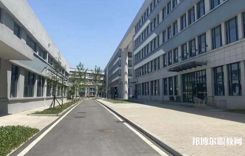 安徽省工業(yè)高級(jí)技工學(xué)校怎么樣、好不好